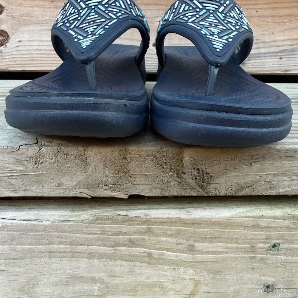 CROCS Blue Wedge Thong Sandal Beaded Monterey Flip Flop 206851 Gray Platform 11